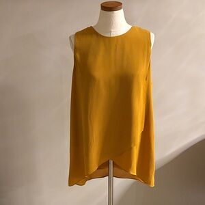 Karen Kane golden yellow triple layer Sleeveless tunic Top flowy zip back XL